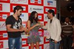 Hrithik Roshan and Barbara Mori at BIG FM Studios to greet the winners of Love Unlimited contest on 21st May 2010 (6).JPG